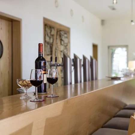 & Restaurant Linde Szálloda Wangen