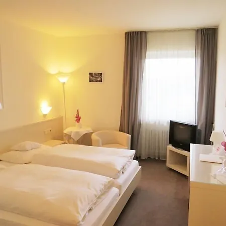 & Restaurant Linde Wangen