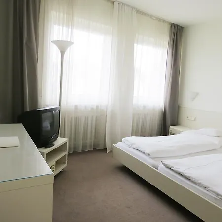 Szálloda & Restaurant Linde