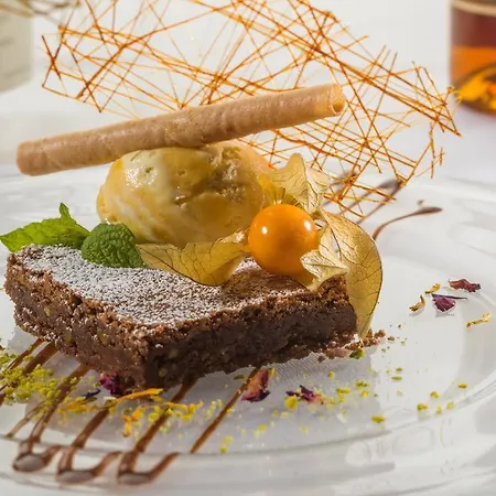 & Restaurant Linde