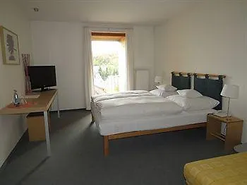 & Restaurant Linde Hotel 3*