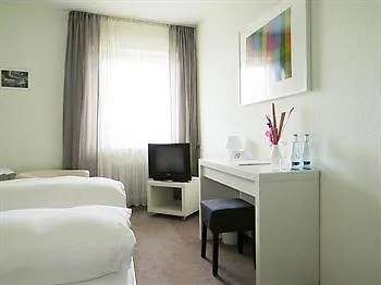 & Restaurant Linde 3* Wangen