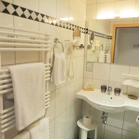 & Restaurant Linde 3* Wangen