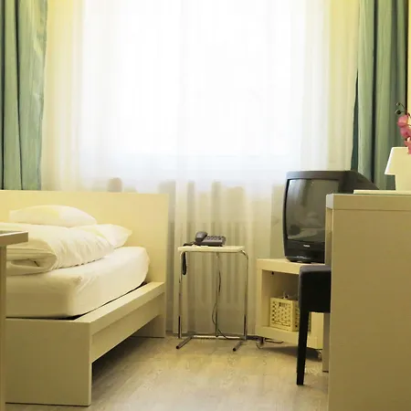 & Restaurant Linde 3*